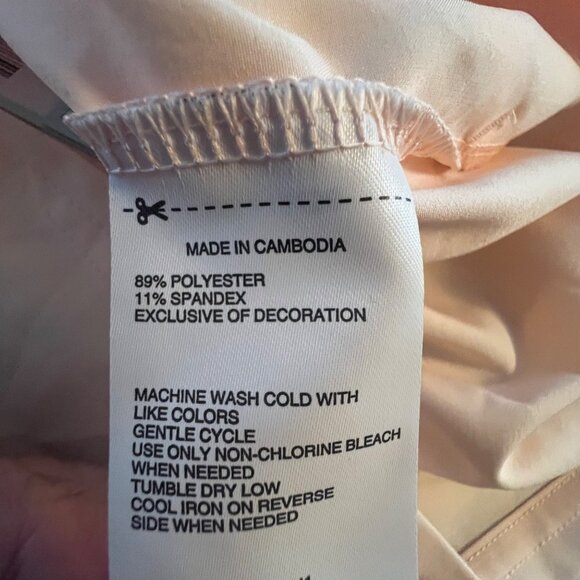 DSG Girls Mid Rise Relaxed Fit Shorts, Large (14) Pink - Picture 8 of 9